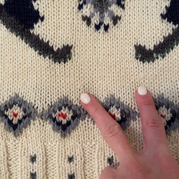 Gorsuch Ltd Wool White Winter Sweater- Skiing, Snowflakes. - Picture 10 of 10